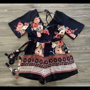 Floral baby doll blue pink Romper short jumper festival boho vacation Medium